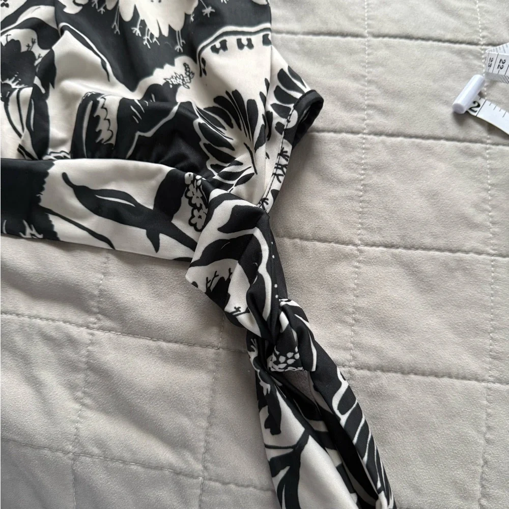 Lane Bryant Black and Tan Floral Swim Top - 28 - Picture 8 of 9